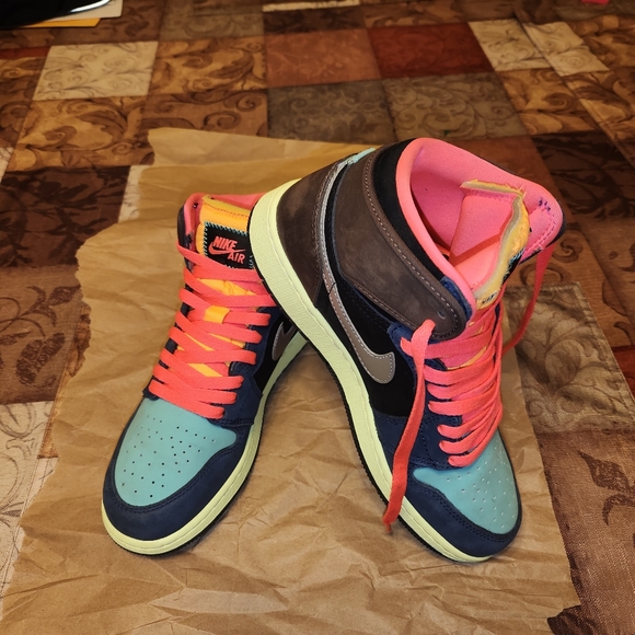 SOLD!! Air Jordan 1 Retro Tokyo Biohack Size 6.5 AUTHENTIC DEADSTOCK - Picture 1 of 4